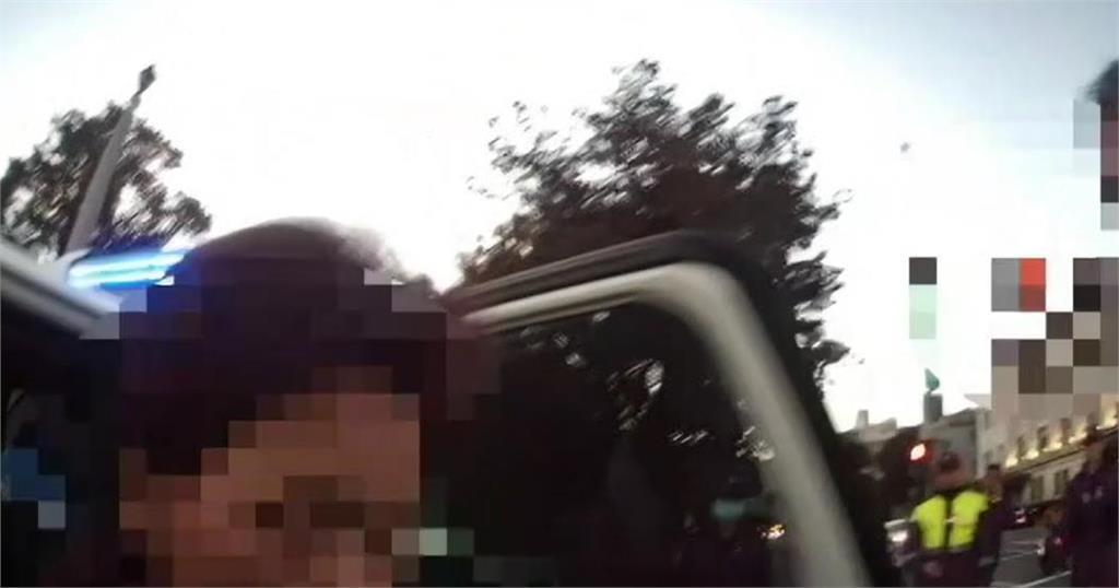 快新聞／民眾闖總統府車道「咬傷憲兵」警方帶回偵辦　傷勢曝光