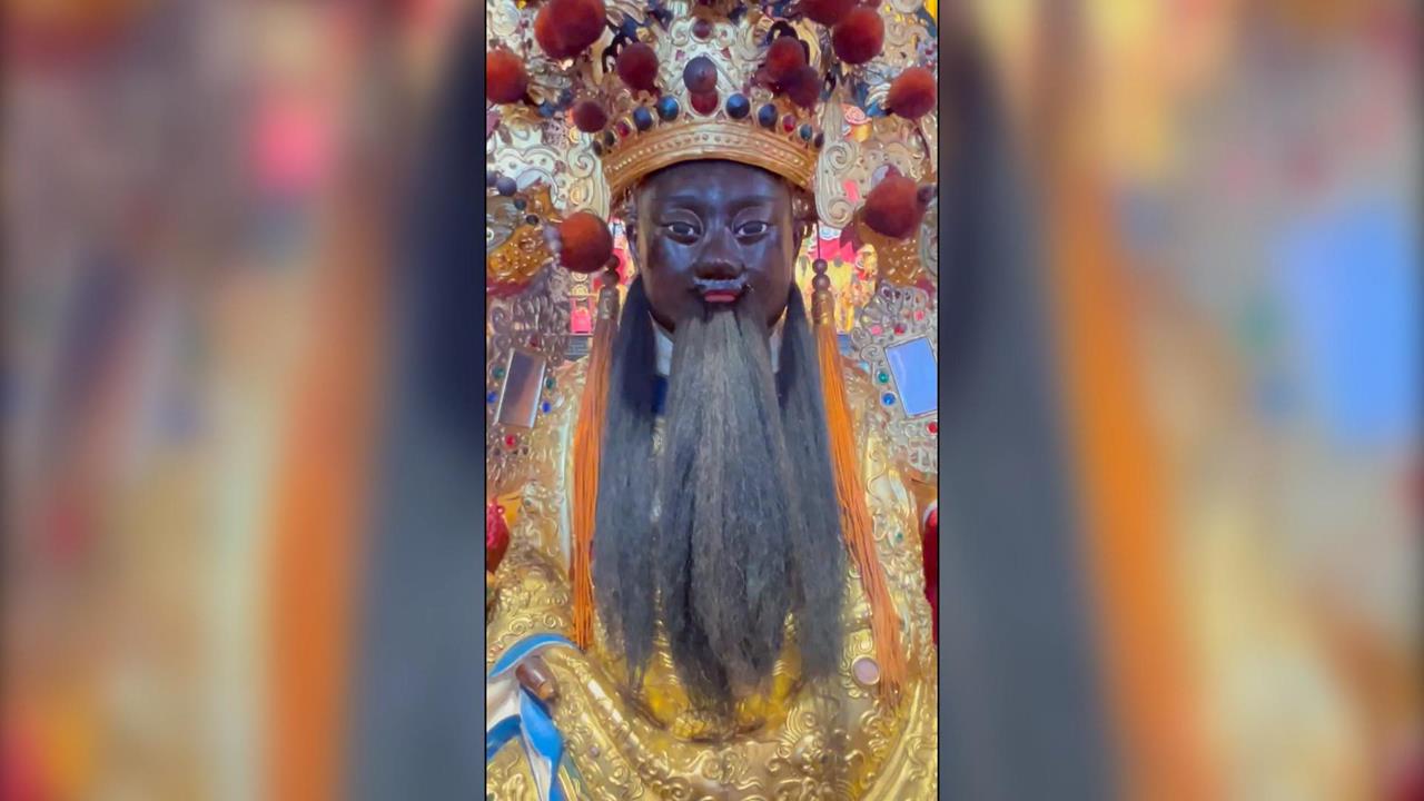 神尊顯靈？　宜蘭供奉１２年開漳聖王　「鬍鬚從胸長至腳下」信眾驚呆了