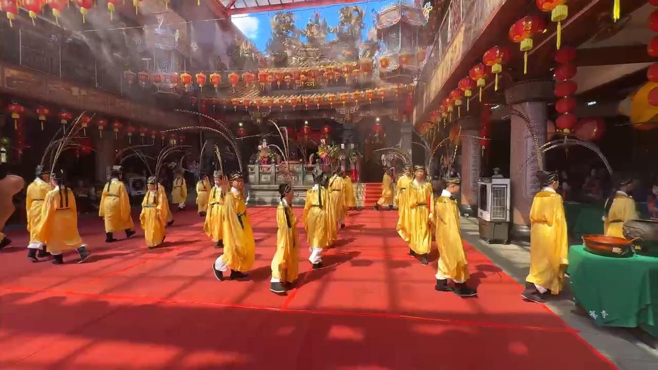 基隆和宜蘭「祭孔大典」　學童獻上六佾舞及演奏雅樂