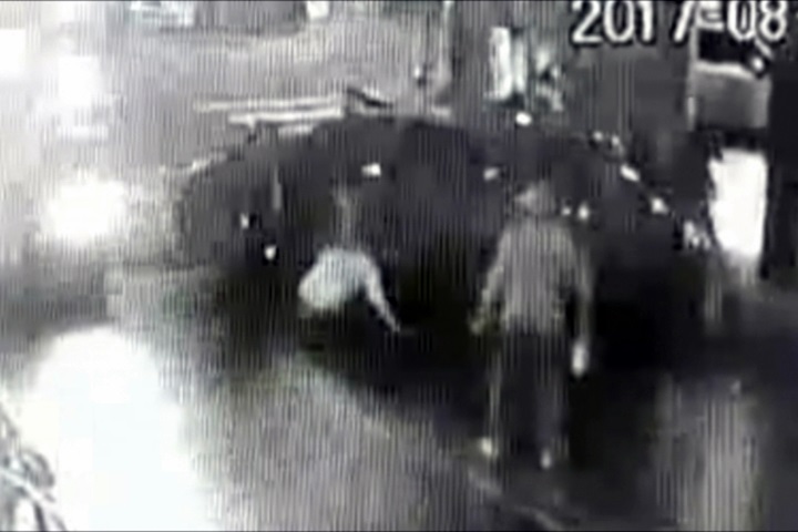 盤查通緝犯 三特勤中隊遭尖刀劃傷