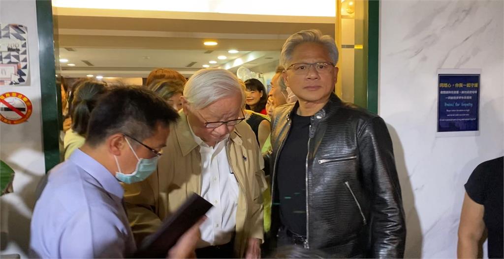 張忠謀自傳揭密！　曝曾徵詢黃仁勳是否有意接台積電執行長