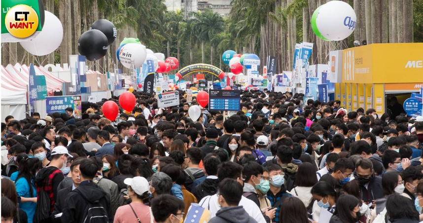 AI搶誰飯碗1／文組生畢業即失業？免擔心　求職網最新數據出爐跌破專家眼鏡