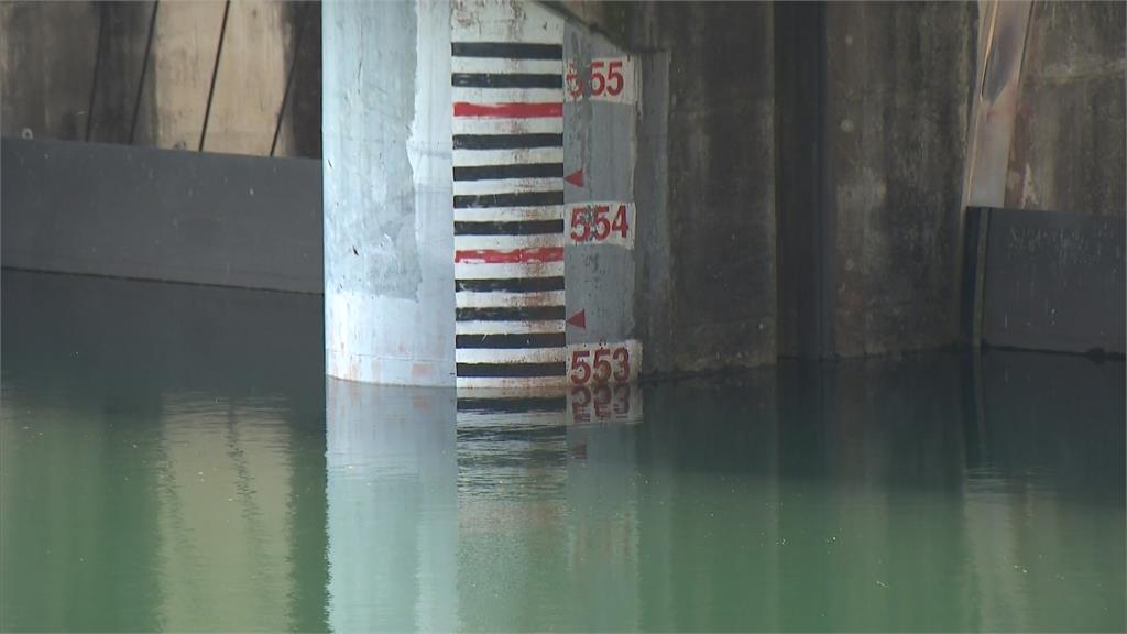 德基水庫蓄水量跌破6成！　陳建仁、王美花南下視察水情