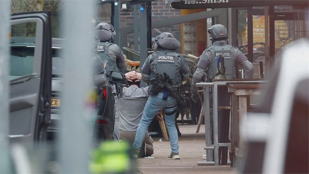 荷蘭夜店挾持案落幕！　4人質全數獲釋　嫌犯投降被捕