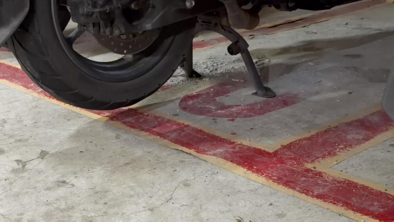 控管委會私劃停車格! 住戶不滿還收罰金