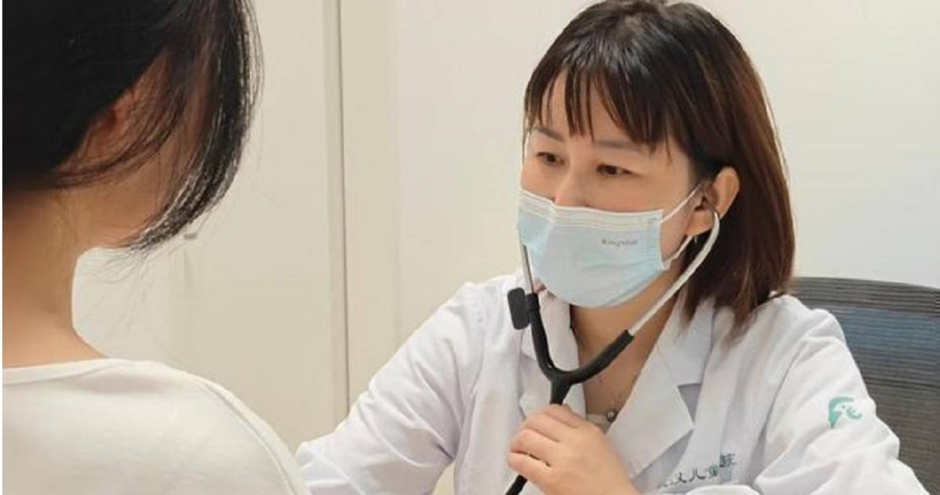 二手菸險奪2命！武漢19週孕婦聞菸味「突發咳血」　醫護及時救治保母子平安