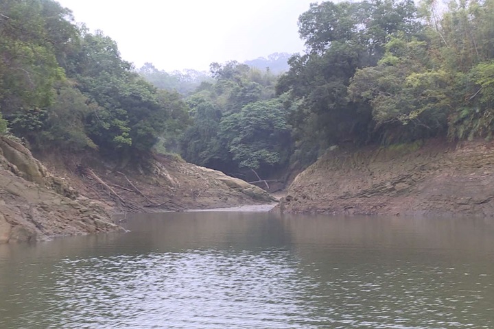 露庫底了！明德<em>水庫</em>蓄水量創24年新低