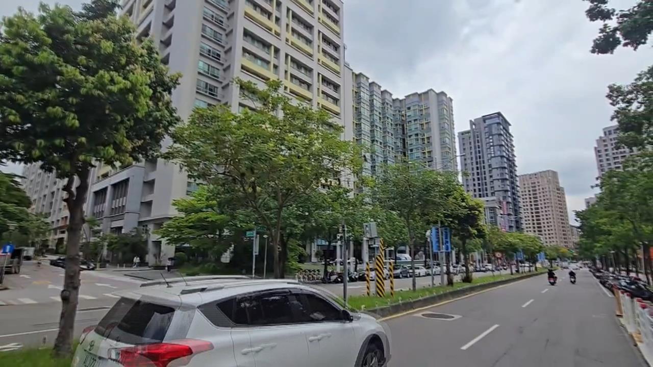 雙B、特斯拉滿街跑！台灣最富里排行「竹市關新里」摘冠