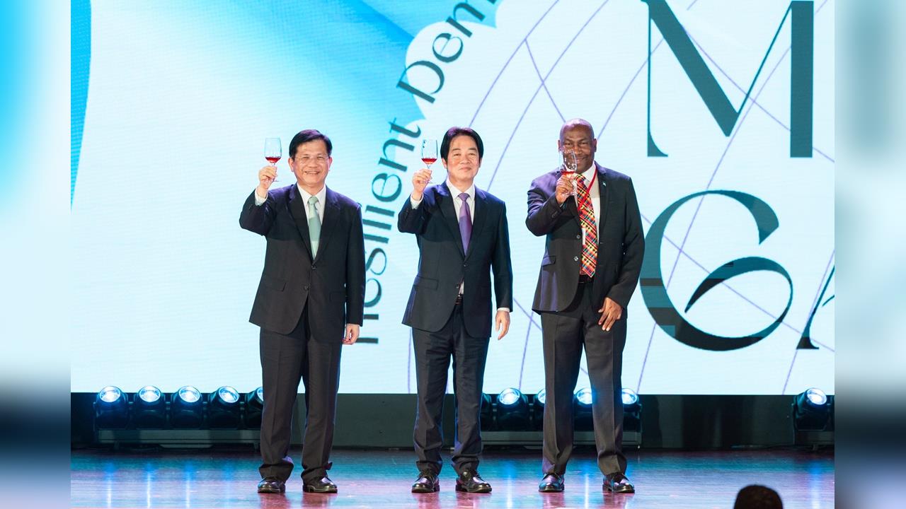 快新聞／外交部春宴冠蓋雲集　賴總統肯定總合外交、笑稱林佳龍「為國增重」