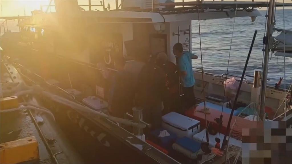 海上驚魂記！遊艇澎湖海域故障　海巡獲報派巡防艇戒護
