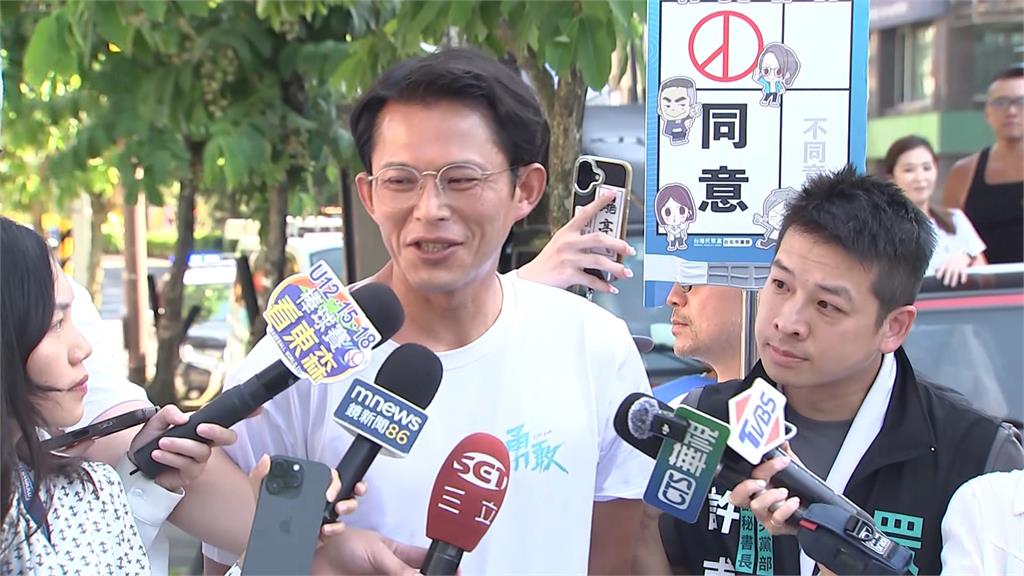 黃國昌嗆記者問「白X問題」　隔天改口「不知道你問什麼」
