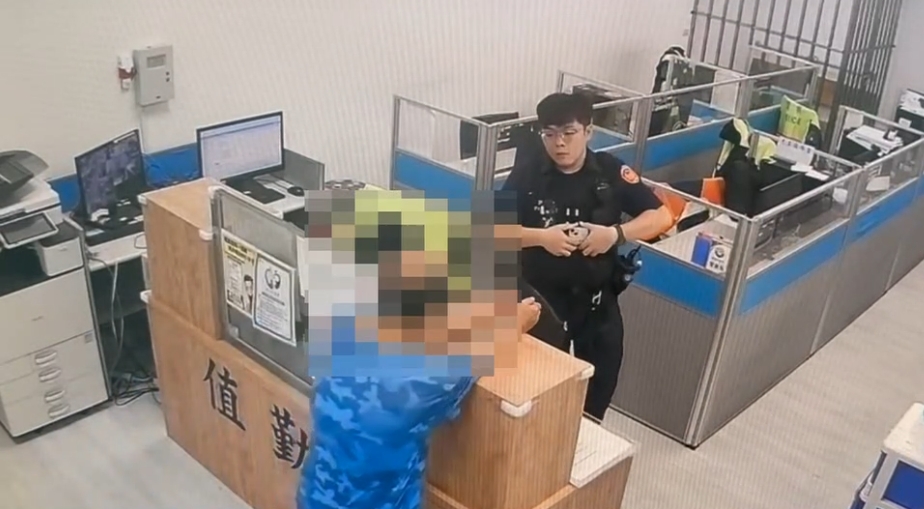 中壢男突持鐵鎚菜刀殺妻 自首稱「起床心情不佳」遭羈押