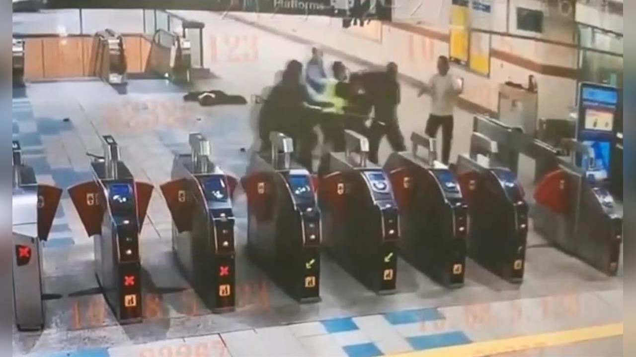 快新聞／北捷又有隨機攻擊？醉男突失控攻擊大直站務員