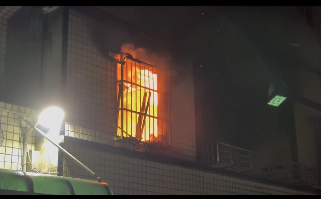 新北萬里民宅火警　屋主外出鄰居通知「你家起火了」