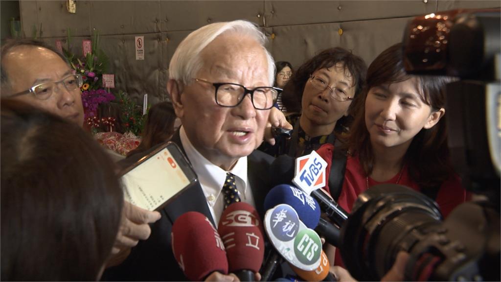 傳韓國瑜鎖定張忠謀任副手 綠轟轉移焦點