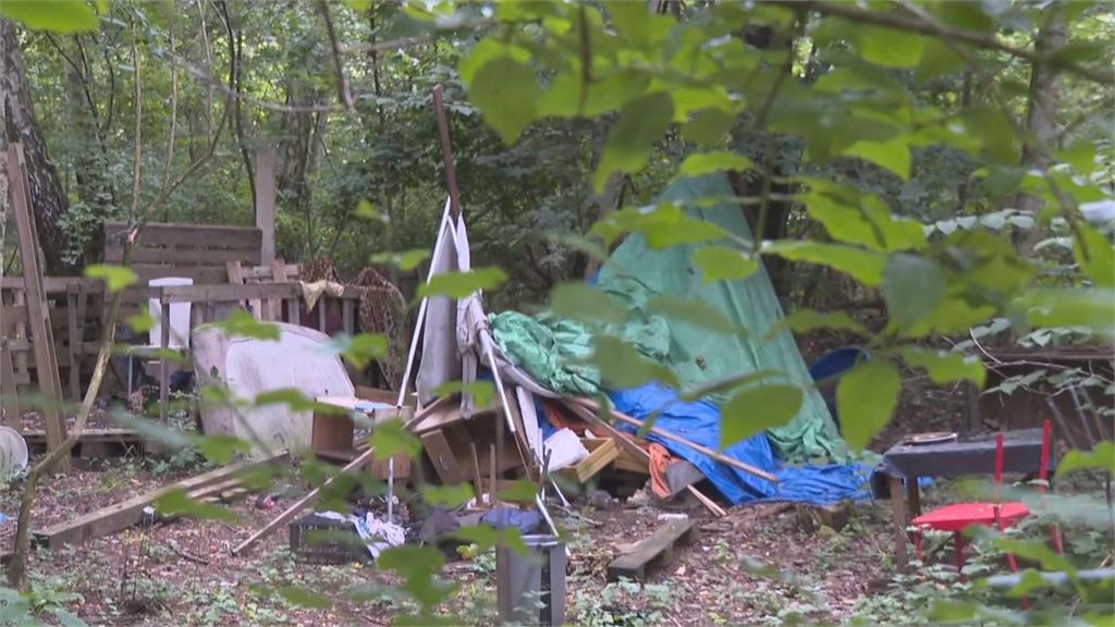 玩膩了？捷克推另類旅行團　街友當嚮導「體驗流浪生活」