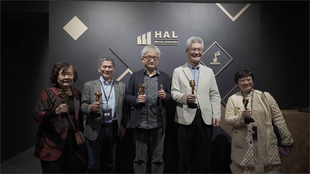 超前衛！花流音樂AI基地正式開幕　阿洛.舒米恩與AI合唱