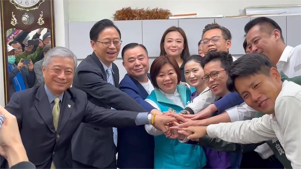 議會備詢拍桌槓綠議員　張善政率賴彌鼎道歉：不打不相識