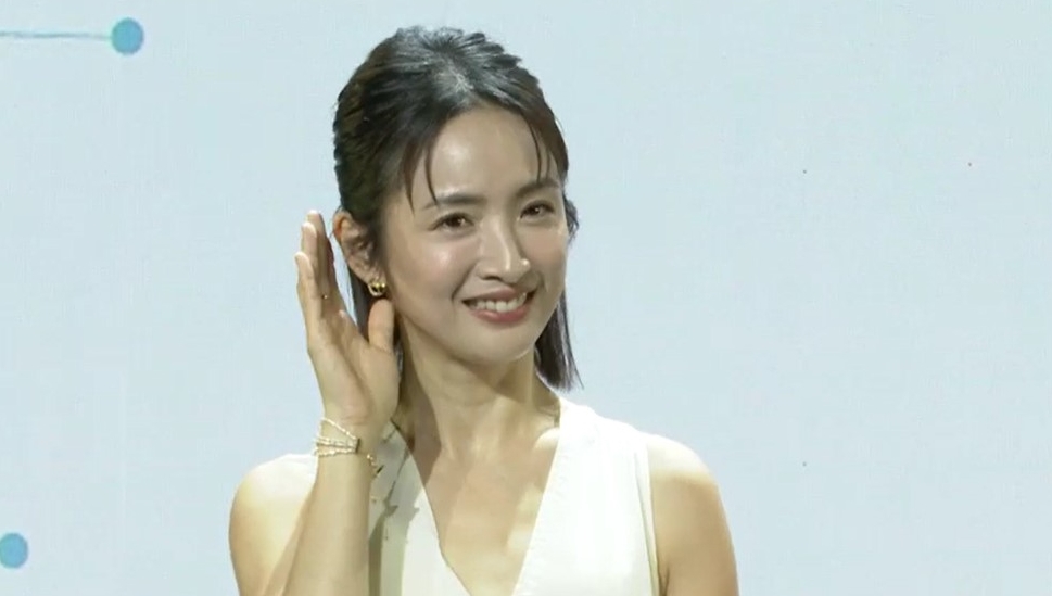 「零負評女神」林依晨正面回應「我是成都人」風波  請大家理解 ! 