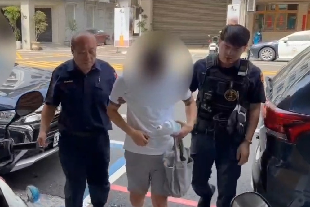自小客車自撞號誌桿　4小時逮獲26歲肇逃男涉毒駕