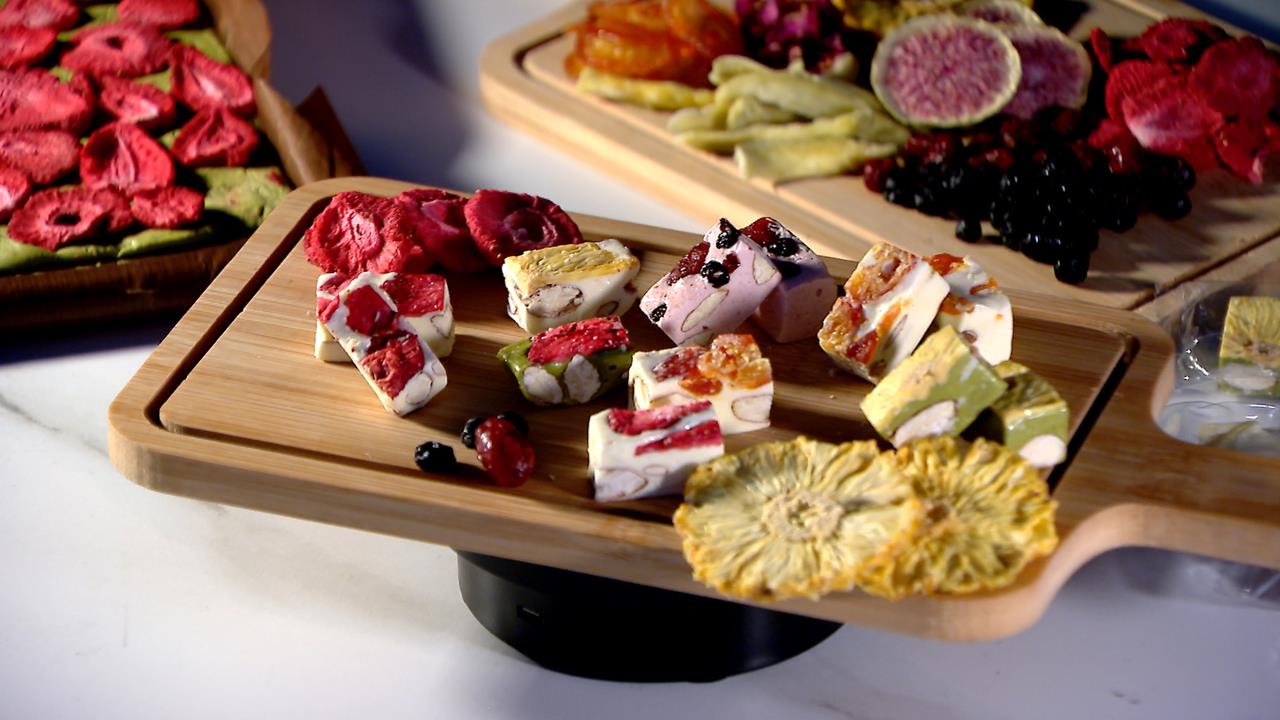 年節伴手禮玩創意！　果乾鋪牛軋糖表面保留酸甜果香