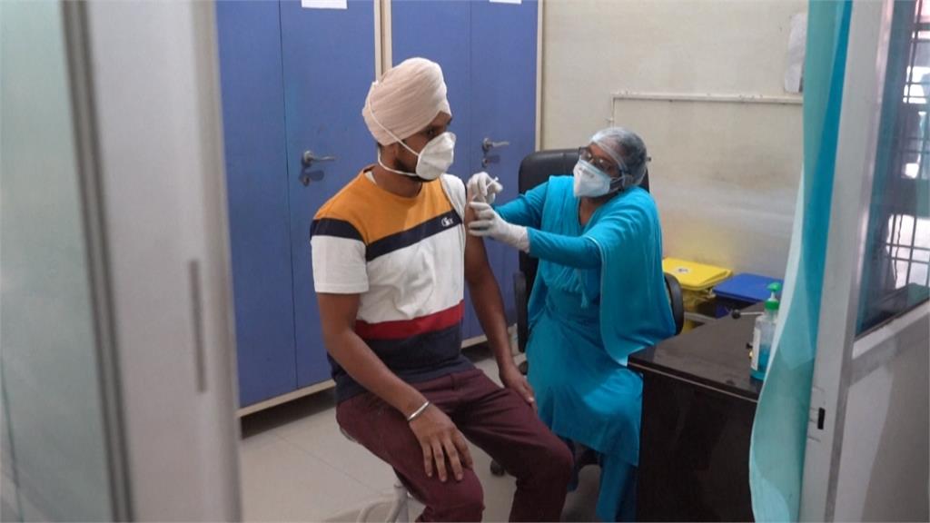 印度6成以上病例來自鄉村...有村民認為疫苗有毒　直接跳河拒打