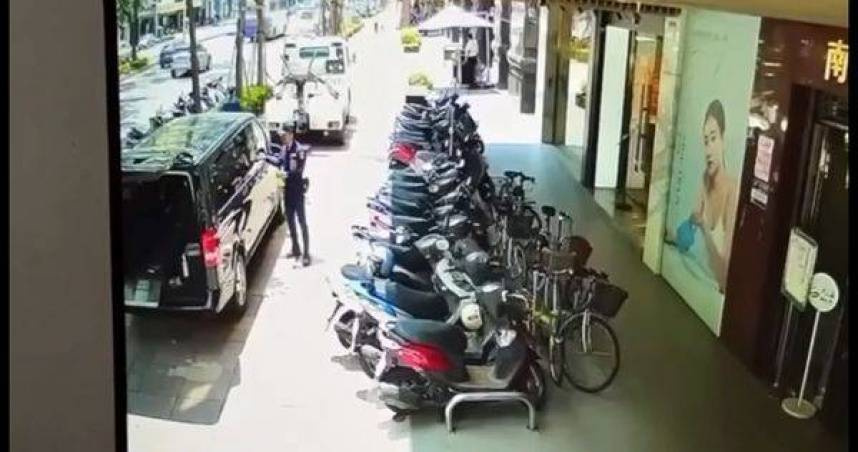 接體車「違停人行道」遭拖吊 警方解釋「8大種車輛」不受限