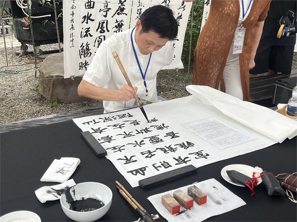 深緣及水善糖文化園區 書法大師齊聚揮毫