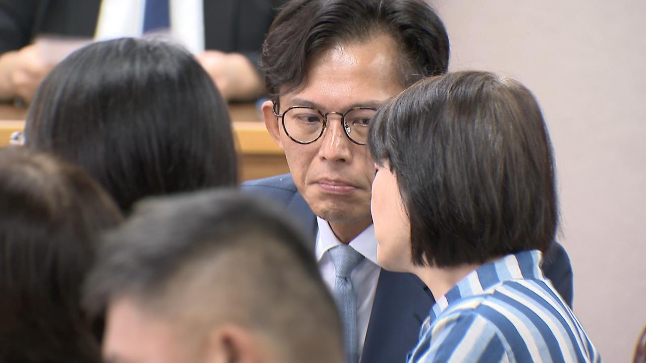 狗仔風暴未平!? 週刊爆"養駭客竊個資" 黃國昌:虛構故事