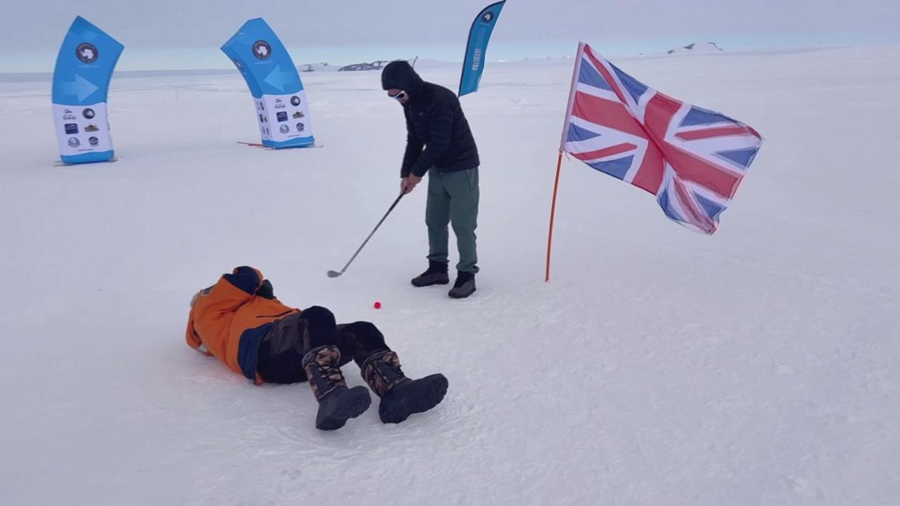零下奇景！　南極高爾夫賽挑戰「零下15度」揮桿　「１６０公里超馬」挑戰期限