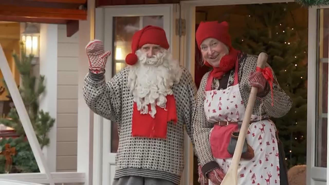 耶誕老人變小偷闖超市　搶走食物放耶誕樹下免費取