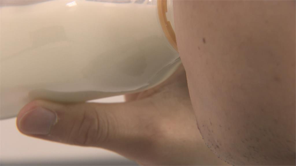 烏俄戰爭加劇飼料漲幅 乳業協會:成本高恐調漲