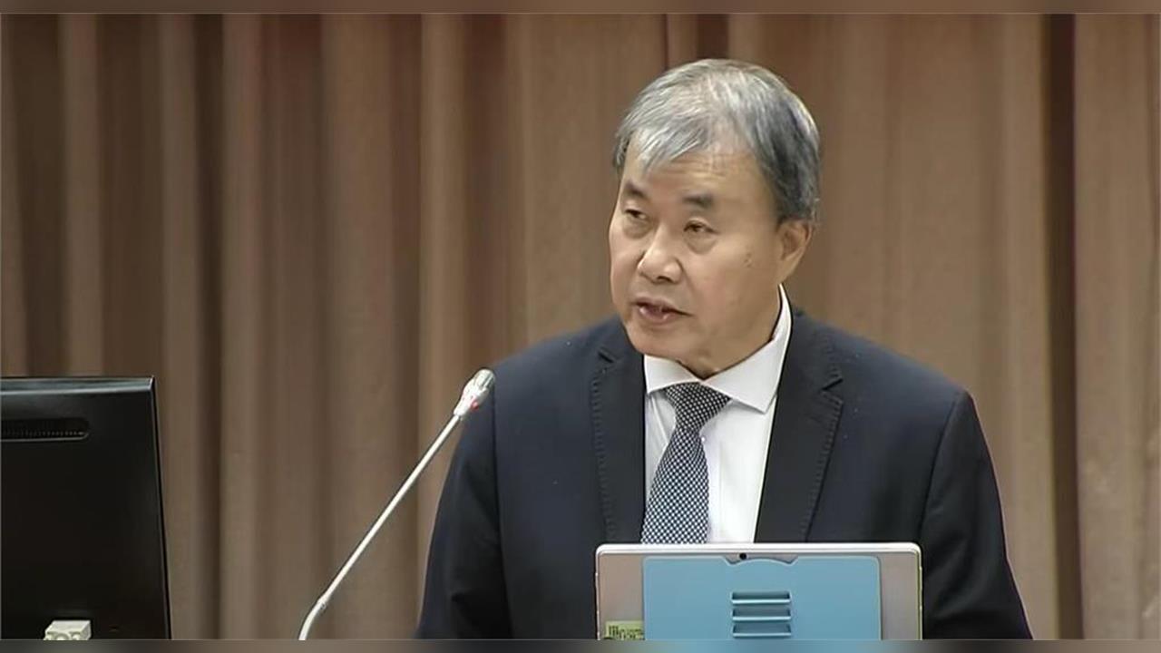 快新聞／教育部長出手了！教師節前向全國老師「寫這封信」　福利方案全曝光