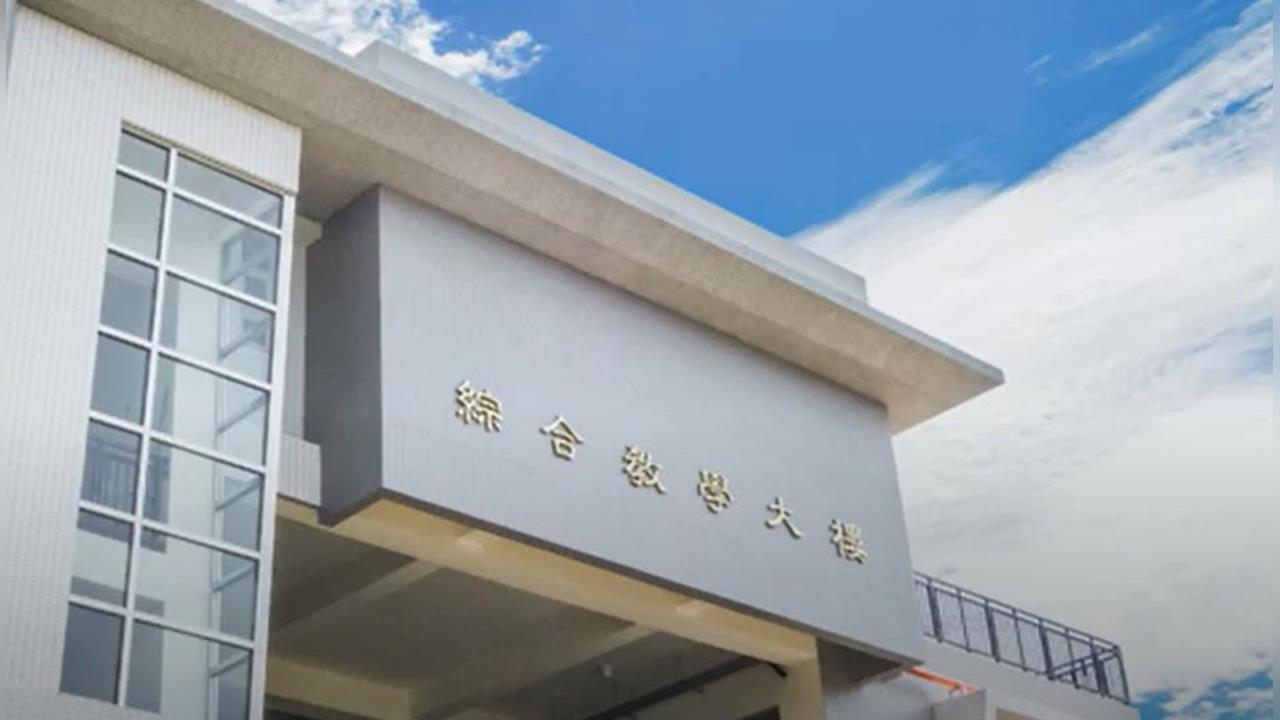 獨家／鳳山高中竟徵求10位女學生「伴遊」　黃捷怒了：非常有問題