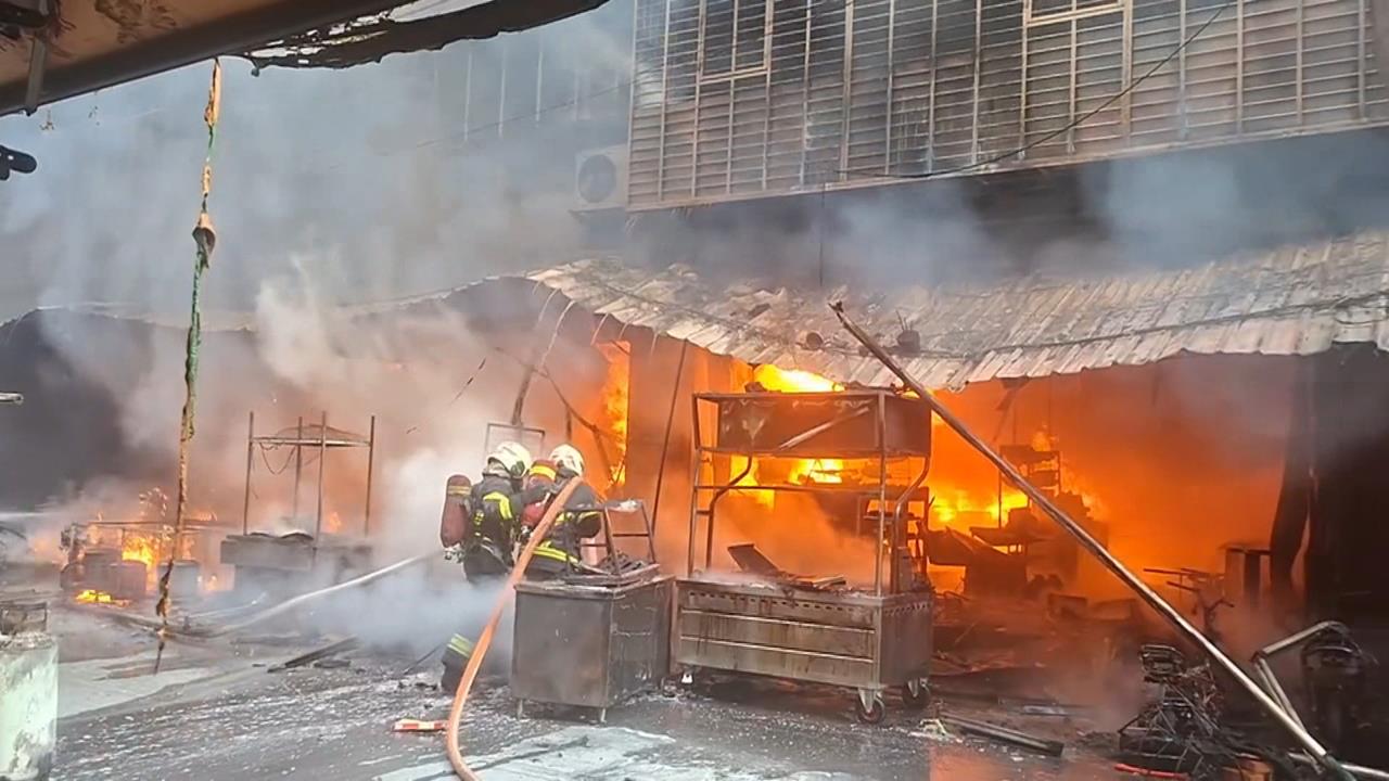 中秋節早餐店大火！　疑瓦斯爆炸起火預防性送醫14人
