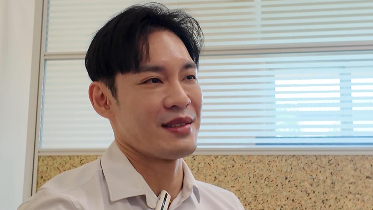 東華大學面試驚見「ＳＪ始源」？　畫面曝光引網熱議