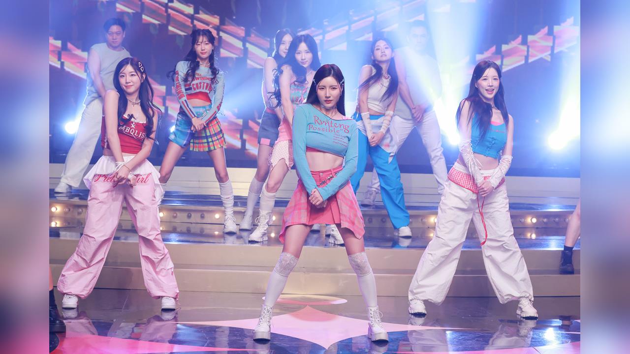 韓國啦啦隊女神天花板除夕夜限定組團《民視第一發發發》！南珉貞領軍不可能的卡司