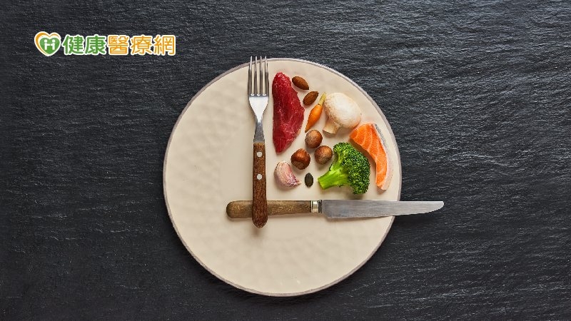 斷食一天當中　身體裡會有哪些變化？