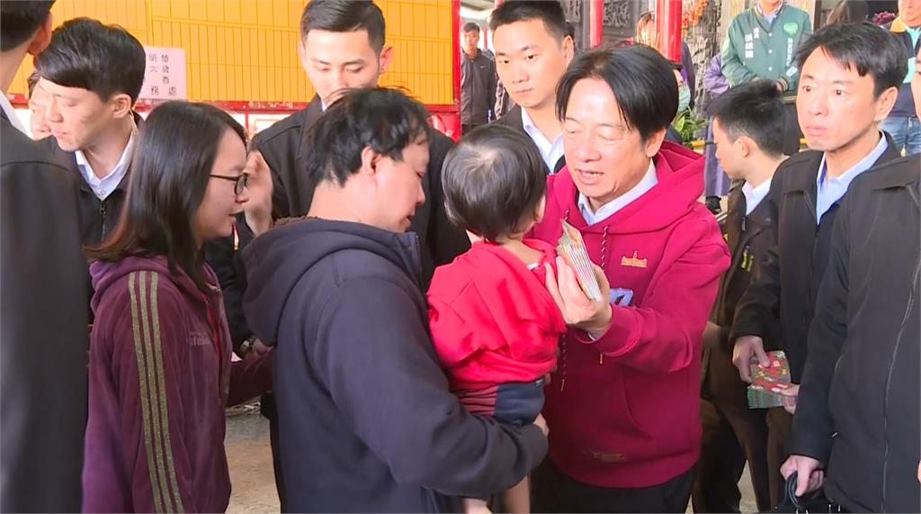 大年初二參香祈福行程多　賴蕭趕場向民眾拜年