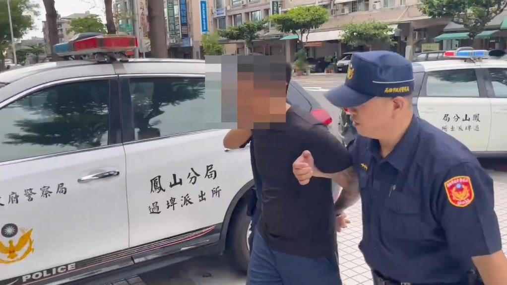 快新聞／囂張！男騎機車闖鳳山陸軍學校　持械攻擊上尉、警速破案逮人