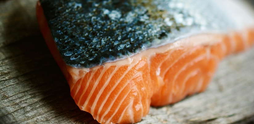 美式賣場鮮切鮭魚怎麼買？醫師算出「這1段」最划算：吃起來最爽