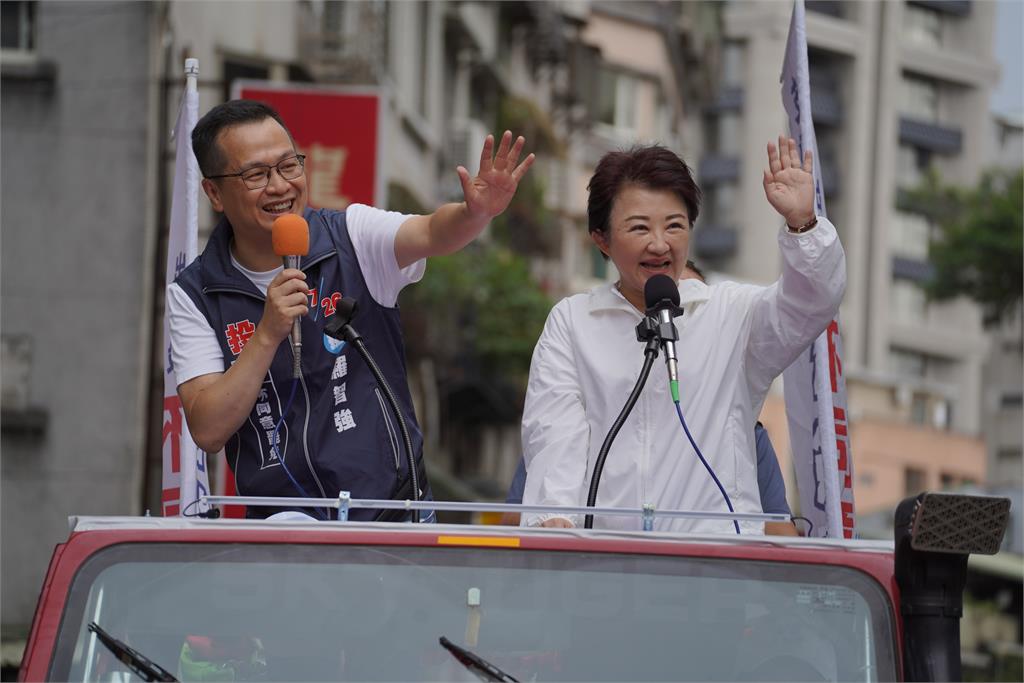快新聞／大暴雨大離場？台中反罷造勢支持者先撤　盧秀燕低調不回應