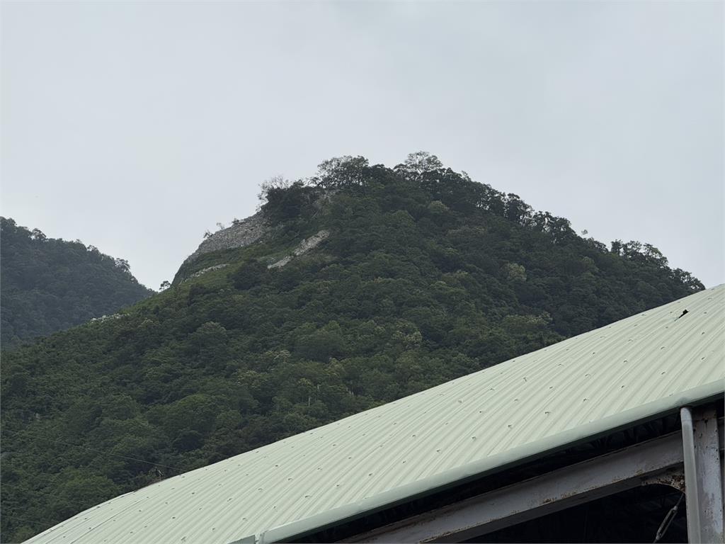 炸山碎石彈飛！亞泥「爆破疑控制不當」毀花蓮富世村