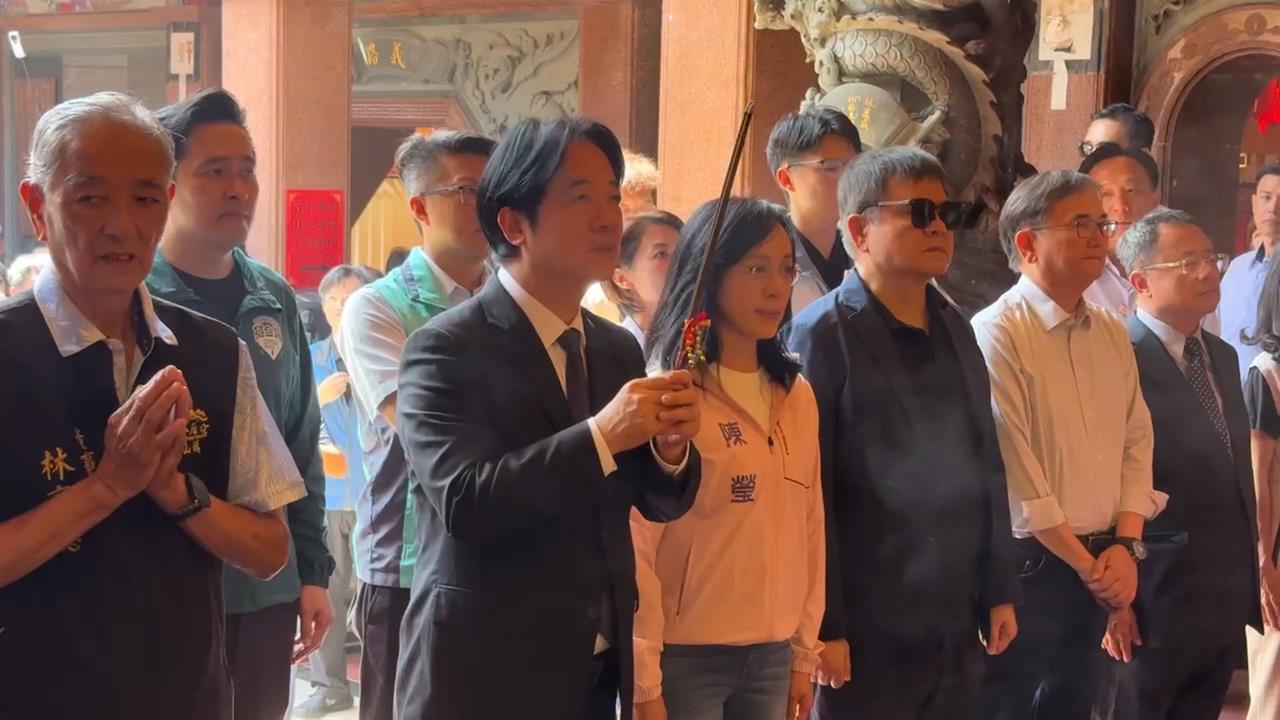 賴清德赴台東頒饒穎奇褒揚令　替陳瑩站台加油打氣