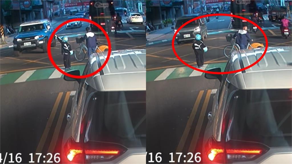 2童過馬路「舉手30秒求停讓」遭10車無視！無奈返回人行道　畫面惹怒全網