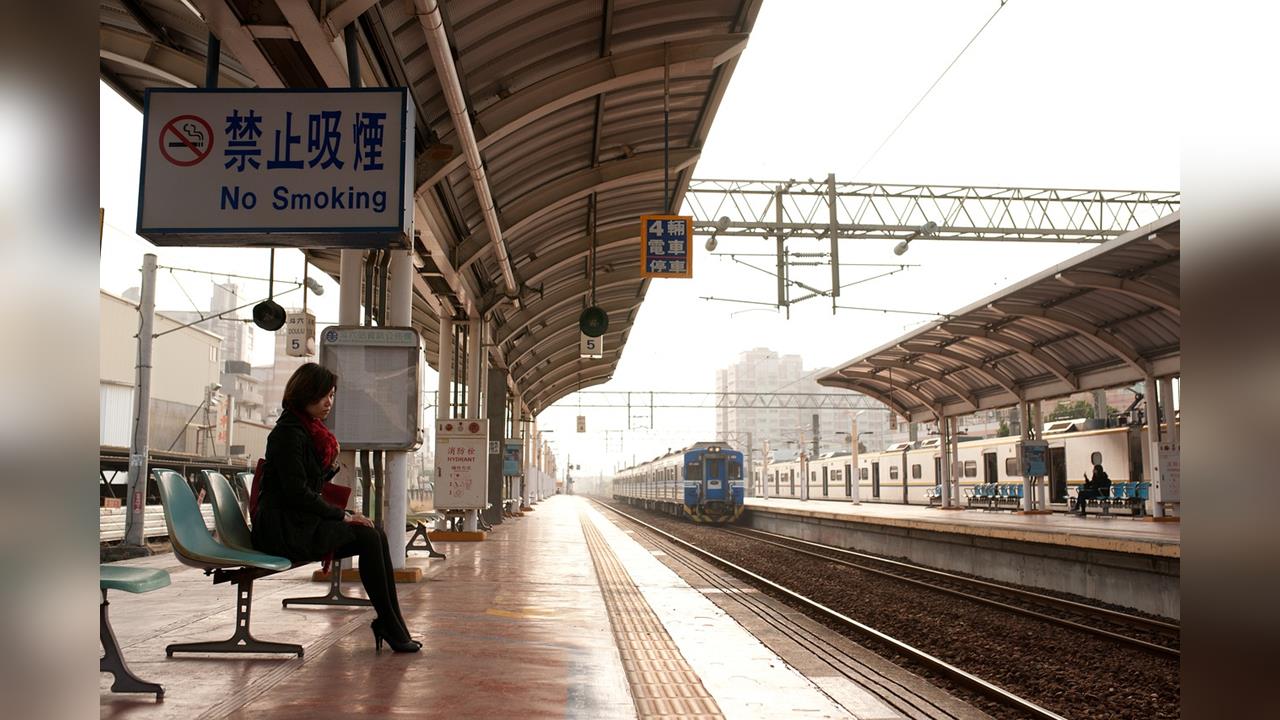 月台嬉戲、跨越警戒線 交部擬修法最高罰7500元