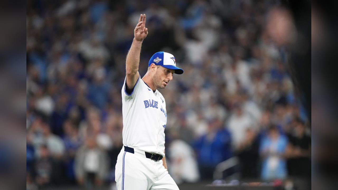 MLB(影)/「老書僮」已經開心高掛球鞋! 41歲「薛蛇」世界大賽落敗不輕言退休
