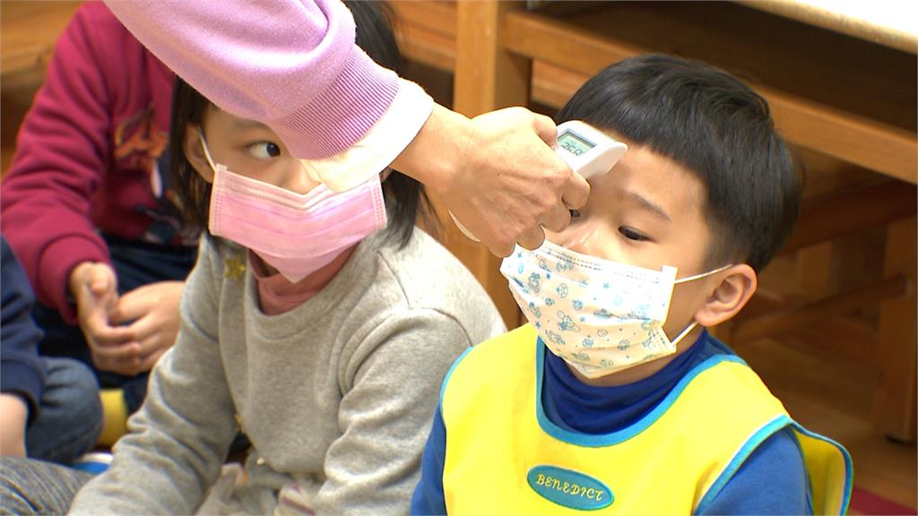 武漢肺炎／高中以下2/11開學 家長憂心物資不足