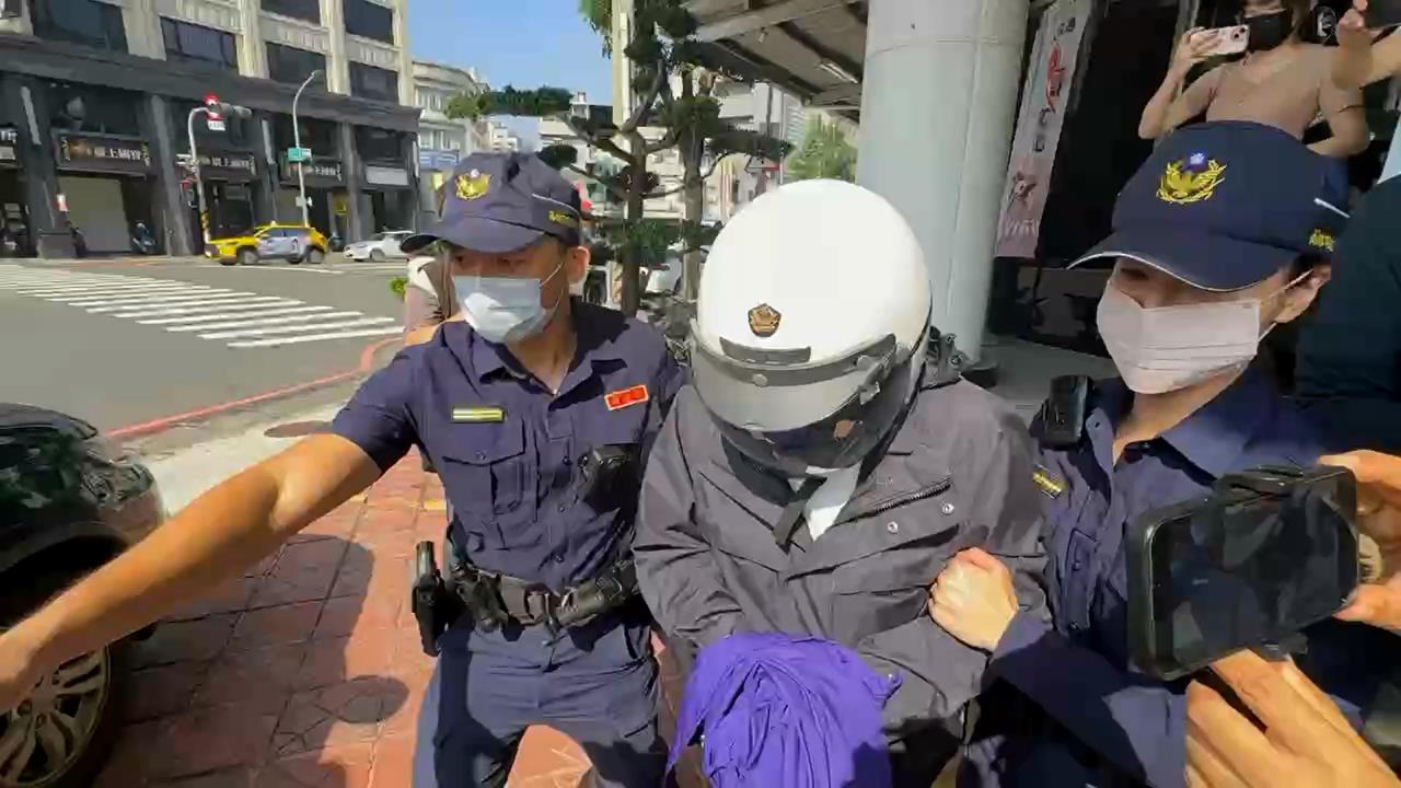 快新聞/高雄7旬翁「開車暴衝」釀1死8傷 今早遭移送橋檢偵辦