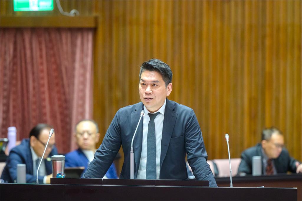 快新聞／藍白唱衰關稅談判還幫中國洗產地？　綠委李柏毅批：扯台灣後腿